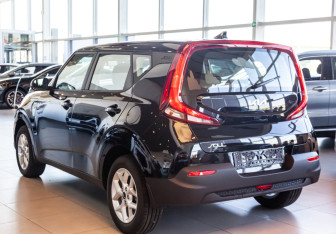 Подержанный автомобиль Kia Soul 2022 года (6 фото)