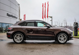 Подержанный автомобиль Porsche Macan 2019 года (4 фото)