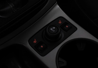 Подержанный автомобиль Ford Kuga 2014 года (20 фото)