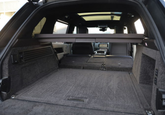 Подержанный автомобиль Land Rover Range Rover 2018 года (39 фото)