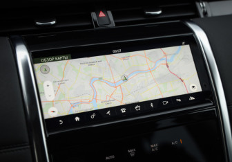 Подержанный автомобиль Land Rover Discovery Sport 2020 года (21 фото)