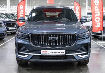 Подержанный автомобиль Geely Monjaro 2023 года (3 фото)