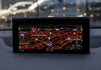 Подержанный автомобиль Audi Q7 2016 года (20 фото)