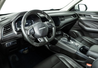 Подержанный автомобиль Haval F7 2020 года (11 фото)