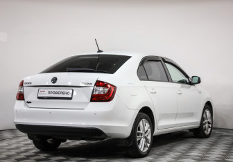 Подержанный автомобиль Skoda Rapid Liftback 2019 года (5 фото)