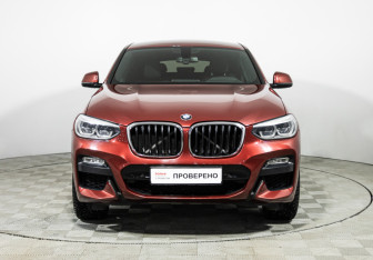 Подержанный автомобиль BMW X4 2018 года (2 фото)