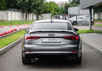 Подержанный автомобиль Audi A5 Coupe 2019 года (7 фото)