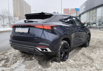 Подержанный автомобиль Omoda C5 2023 года (4 фото)