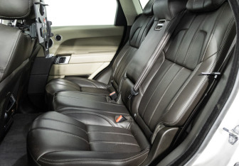 Подержанный автомобиль Land Rover Range Rover Sport 2017 года (10 фото)