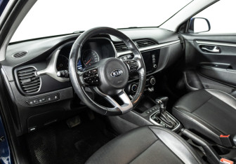 Подержанный автомобиль Kia Rio Sedan 2021 года (11 фото)
