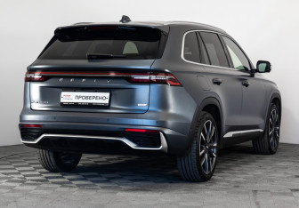 Подержанный автомобиль Geely Monjaro 2024 года (7 фото)