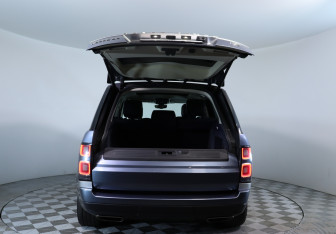Подержанный автомобиль Land Rover Range Rover 2019 года (7 фото)