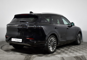 Подержанный автомобиль Voyah Free 2022 года (5 фото)