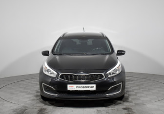 Подержанный автомобиль Kia Ceed Wagon 2016 года (2 фото)