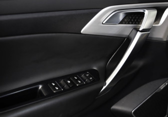 Подержанный автомобиль Geely Atlas 2018 года (21 фото)