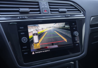 Подержанный автомобиль Volkswagen Tiguan 2021 года (15 фото)