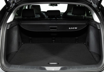 Подержанный автомобиль Changan UNI-K 2023 года (30 фото)