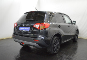 Подержанный автомобиль Suzuki Vitara 2016 года (5 фото)