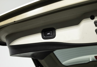 Подержанный автомобиль Nissan X-Trail 2017 года (20 фото)