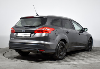 Подержанный автомобиль Ford Focus Wagon 2016 года (5 фото)