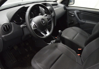 Подержанный автомобиль Renault Duster 2020 года (10 фото)