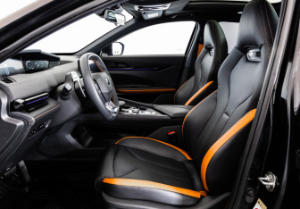 Подержанный автомобиль Changan UNI-V 2024 года (27 фото)