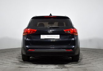 Подержанный автомобиль Kia Ceed Wagon 2018 года (6 фото)