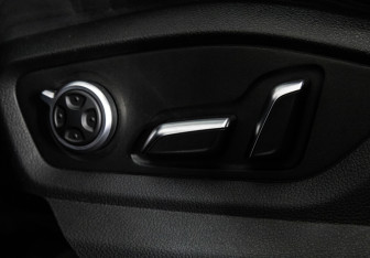 Подержанный автомобиль Audi Q7 2019 года (25 фото)