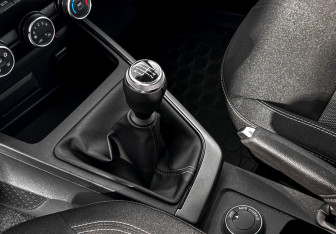 Подержанный автомобиль Renault Duster 2021 года (11 фото)