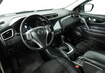 Подержанный автомобиль Nissan Qashqai 2018 года (11 фото)