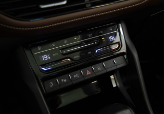 Подержанный автомобиль Skoda Kodiaq 2023 года (13 фото)