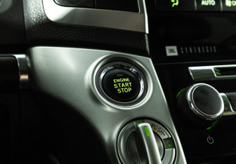Подержанный автомобиль Toyota Land Cruiser Suv 2014 года (23 фото)