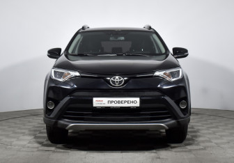 Подержанный автомобиль Toyota RAV4 2017 года (2 фото)