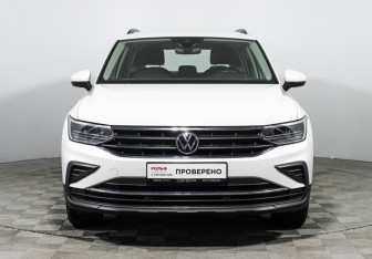 Подержанный автомобиль Volkswagen Tiguan 2021 года (2 фото)