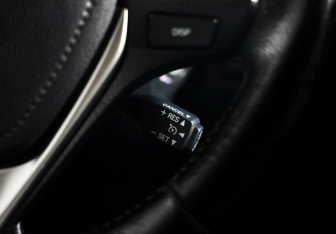 Подержанный автомобиль Toyota RAV4 2013 года (16 фото)