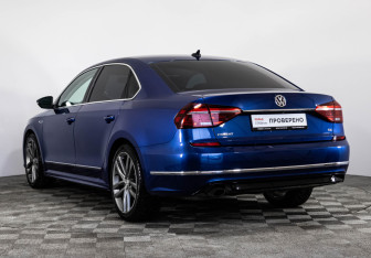 Подержанный автомобиль Volkswagen Passat Sedan 2017 года (9 фото)