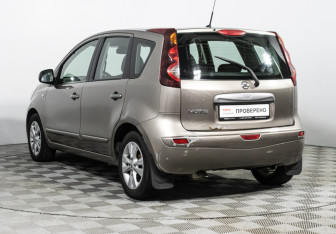 Подержанный автомобиль Nissan Note 2011 года (7 фото)