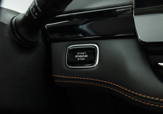 Подержанный автомобиль Changan UNI-K 2022 года (22 фото)