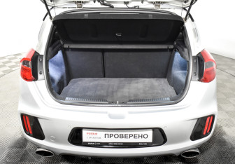 Подержанный автомобиль Kia Ceed GT 2017 года (17 фото)