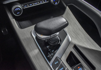 Подержанный автомобиль Geely Coolray 2023 года (11 фото)