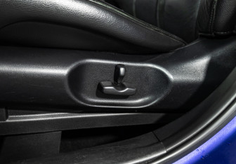 Подержанный автомобиль Mazda CX-7 2008 года (20 фото)