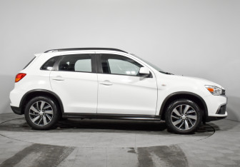 Подержанный автомобиль Mitsubishi ASX 2018 года (4 фото)