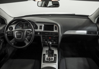 Подержанный автомобиль Audi A6 Sedan 2009 года (10 фото)