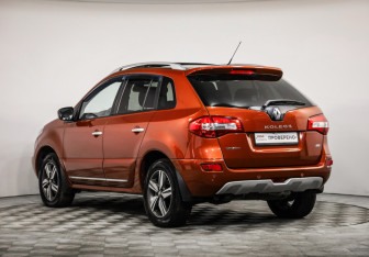 Подержанный автомобиль Renault Koleos 2014 года (7 фото)