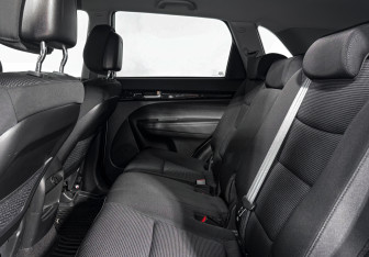 Подержанный автомобиль Kia Sorento 2019 года (12 фото)