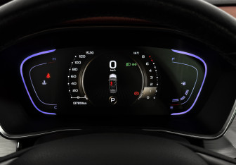 Подержанный автомобиль Geely Coolray 2020 года (18 фото)