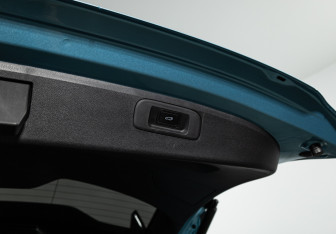 Подержанный автомобиль Geely Coolray 2024 года (24 фото)