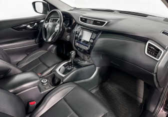 Подержанный автомобиль Nissan Qashqai 2014 года (13 фото)