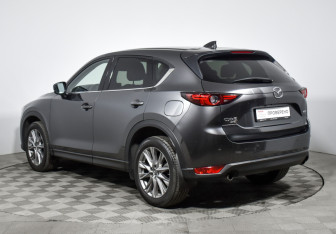 Подержанный автомобиль Mazda CX-5 2021 года (7 фото)