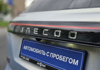 Подержанный автомобиль Jaecoo J7 2024 года (8 фото)